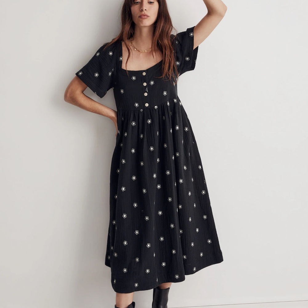 Madewell Petite Daisy Embroidered Square-Neck Midi Dress